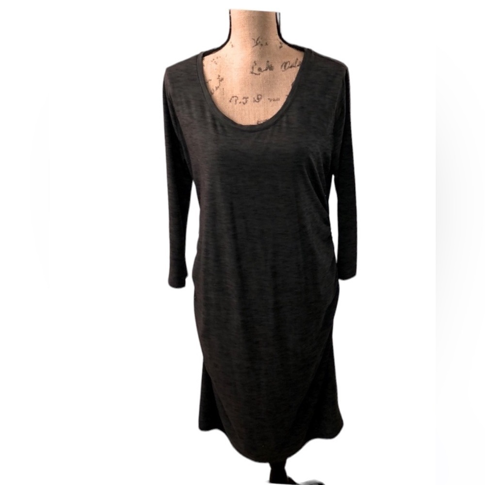 Liz Lange Green and grey maternity dress.